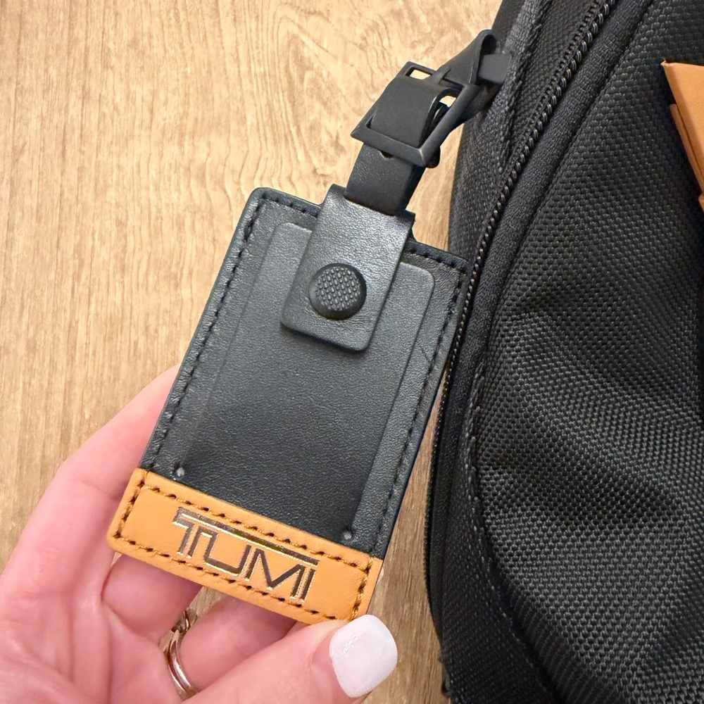 Tumi Essential Backpack Corporate Collection Blac… - image 4